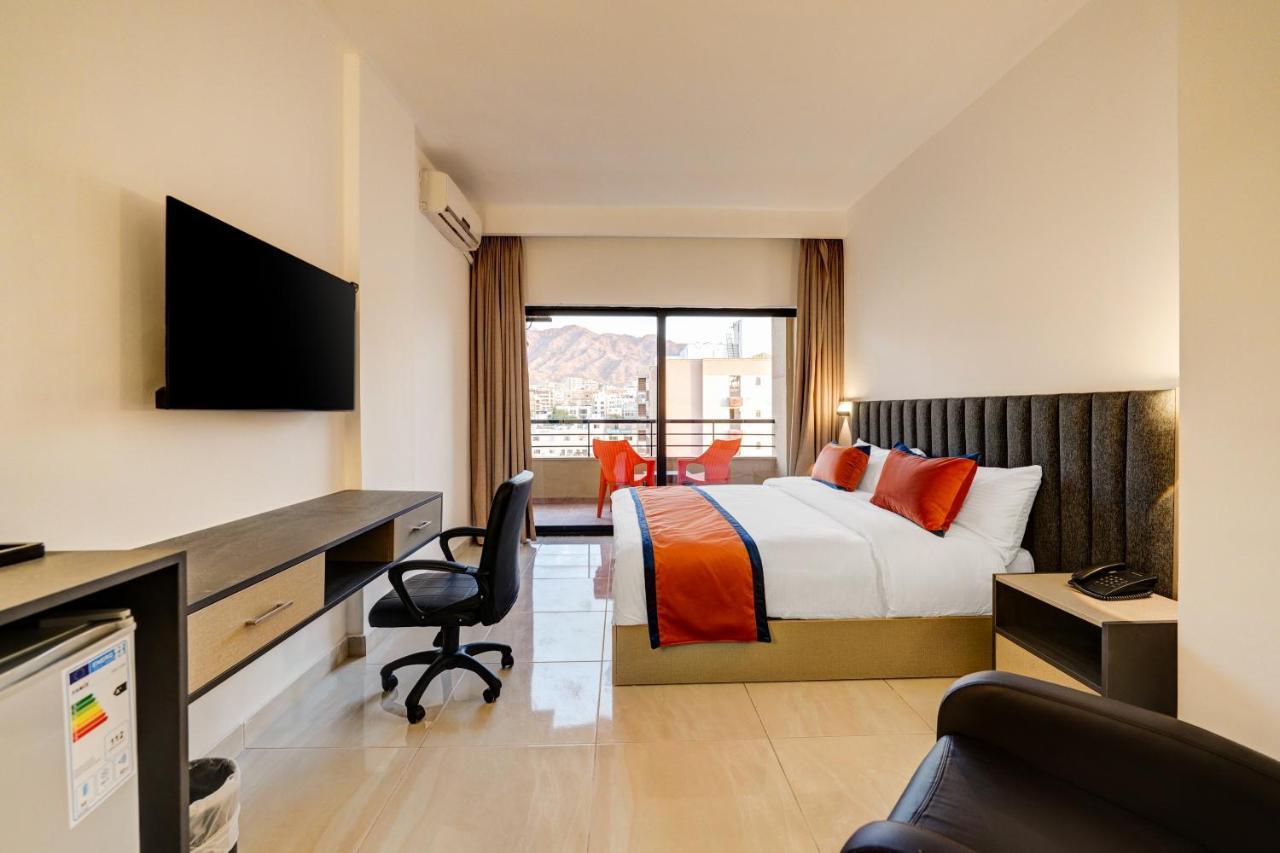 The Loft Hotel By Fhm Акаба Екстер'єр фото